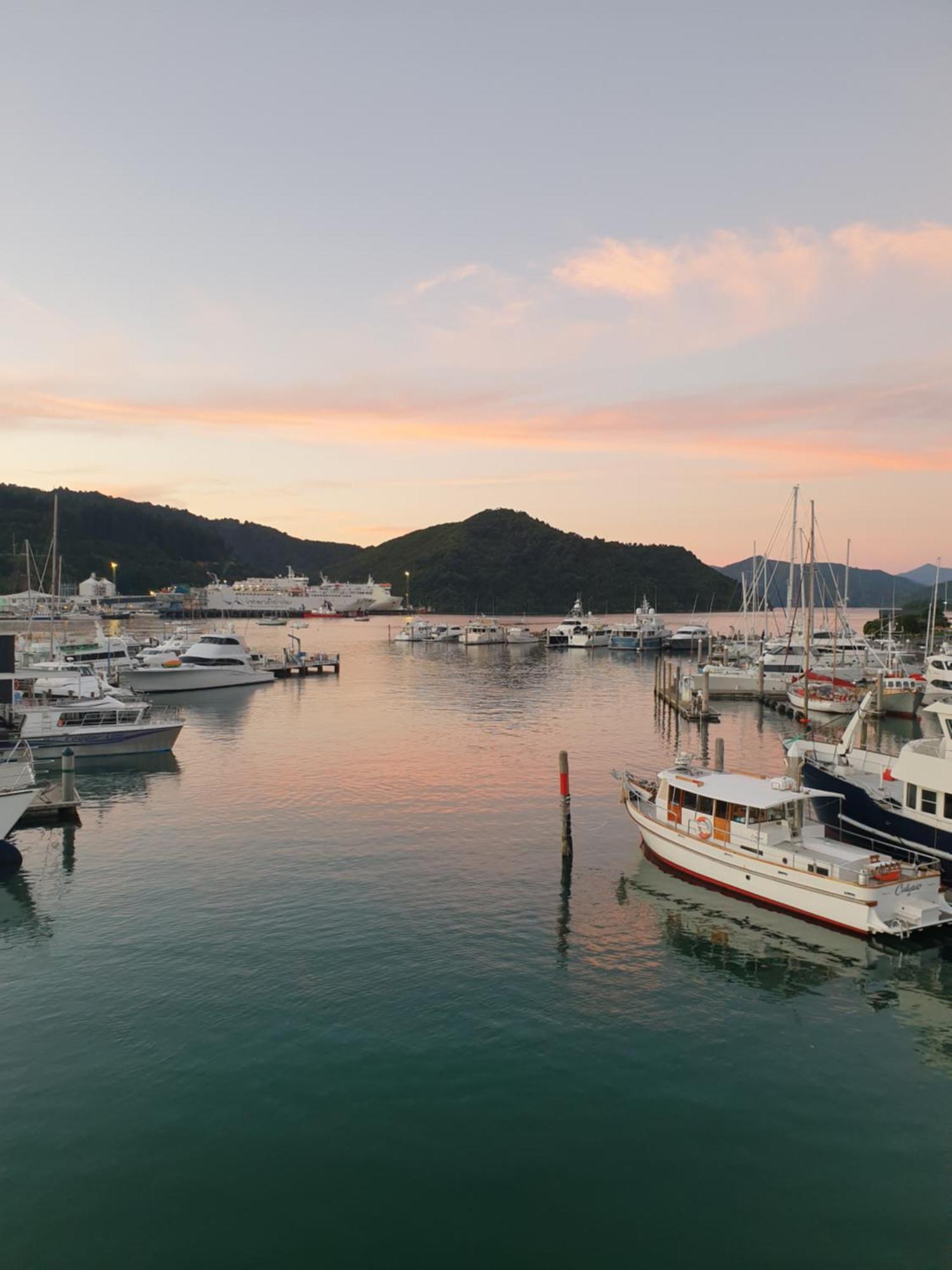 Enchanted Escape Picton Exterior foto